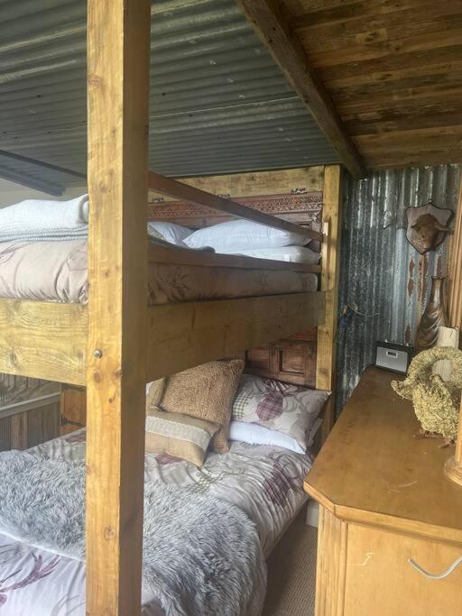 Bridie -rose With Wood Tub Country Retreat * Kington (Herefordshire)