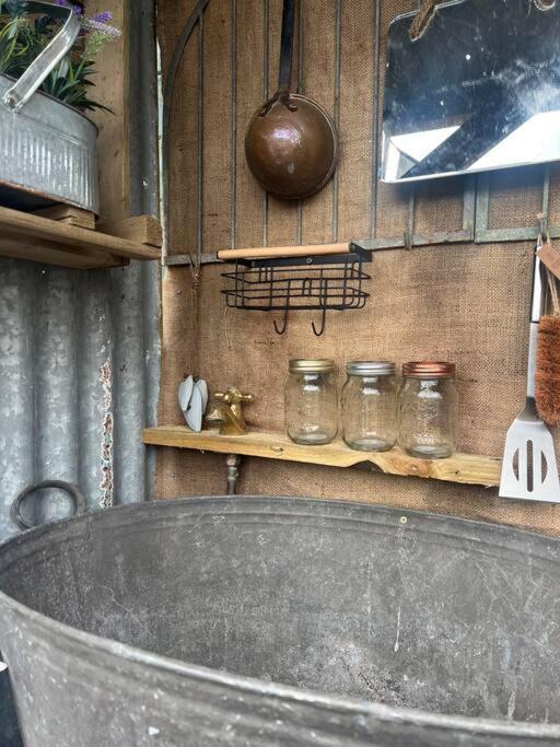 Villa Bridie -rose With Wood Tub Country Retreat Kington (Herefordshire)