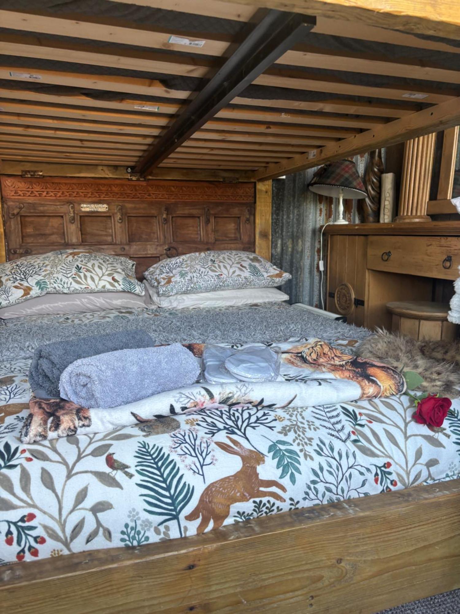 Villa Bridie -rose With Wood Tub Country Retreat *